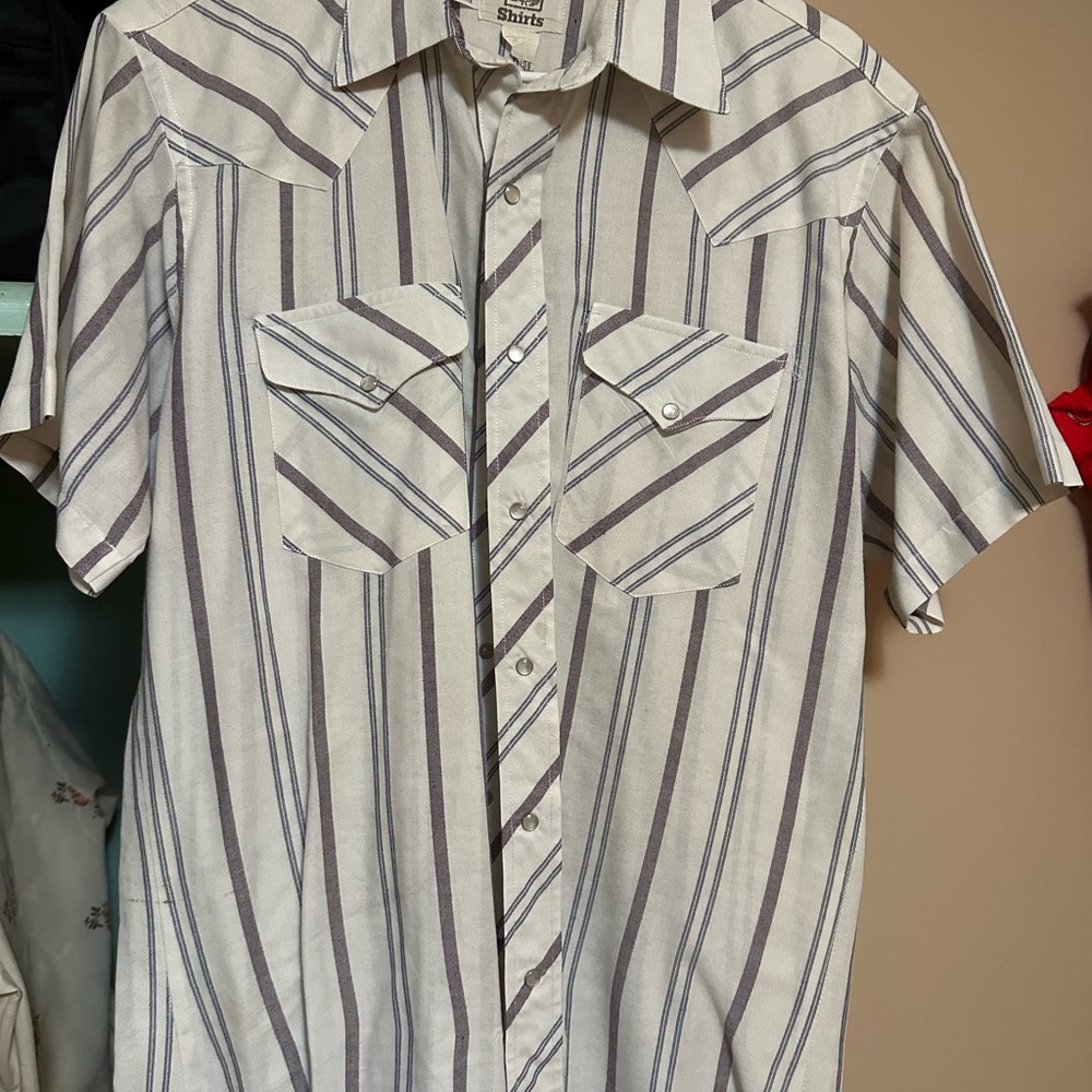 Casual White and Gray Stripped Pearl Snap